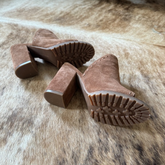 Chelsea & Violet Heels Size 8M - Picture 4 of 6